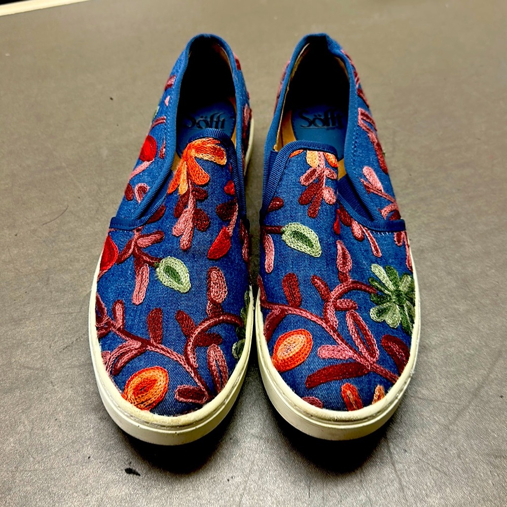 Sofft sneakers